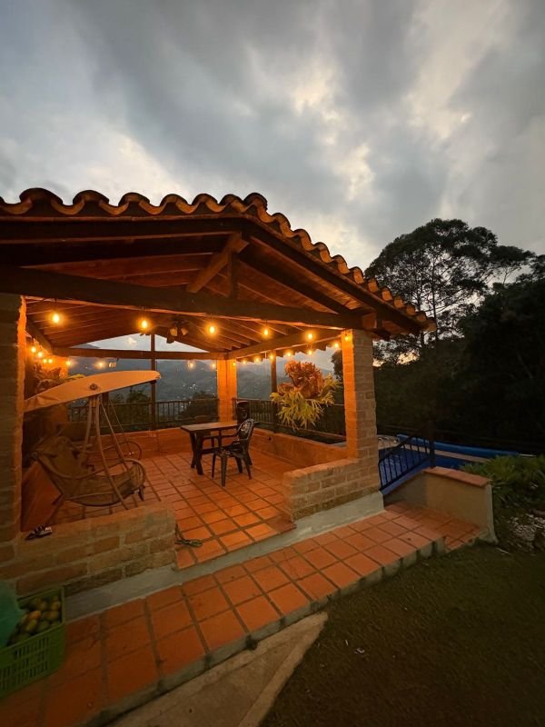 Código 2106 en Girardota