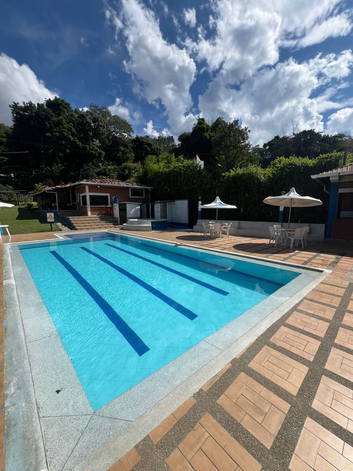 Finca 3301 en Barbosa, foto 1