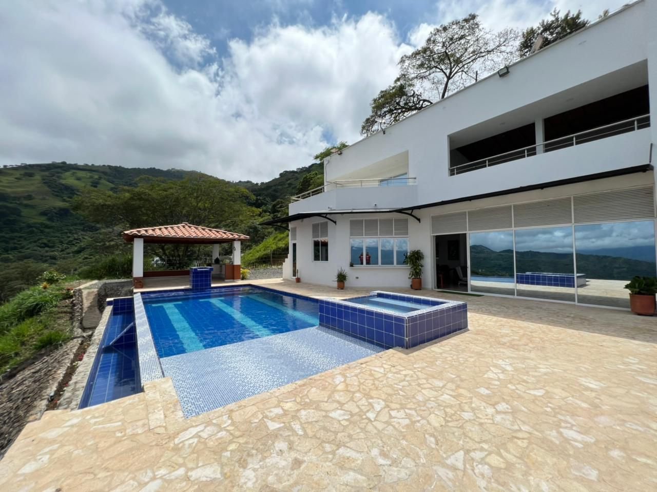 Finca 4104 en Sopetrán, foto 1